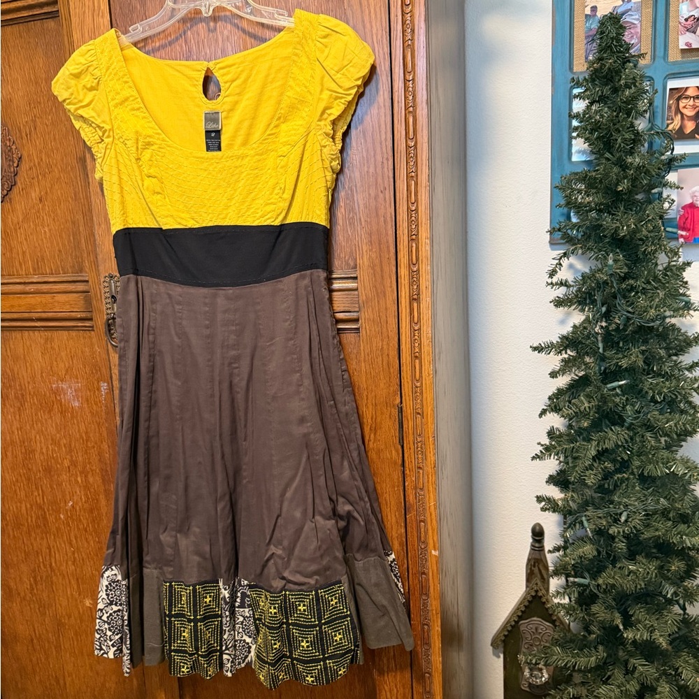 Chic Yellow and Brown Midi Dress